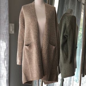 Black and cream cozy lovestitch sweater-cardi S/M